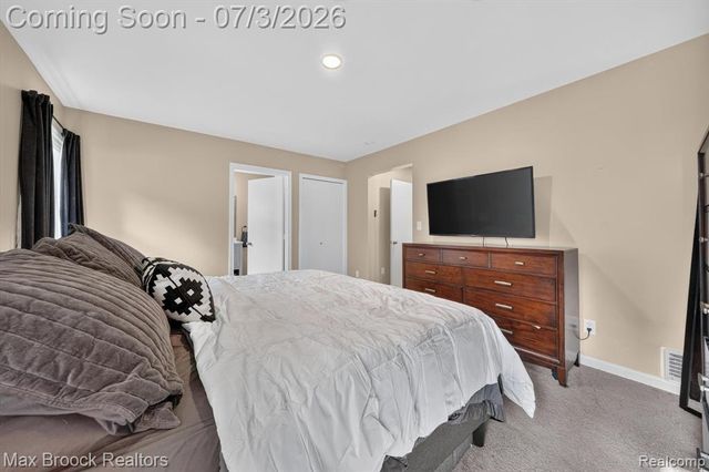 1124 E Windemere Avenue, Royal Oak, MI 48073
