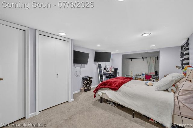 1124 E Windemere Avenue, Royal Oak, MI 48073