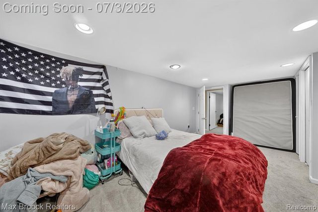 1124 E Windemere Avenue, Royal Oak, MI 48073
