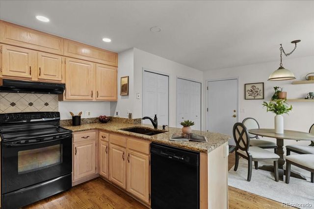 10000 E Yale Avenue 42, Denver, CO 80231