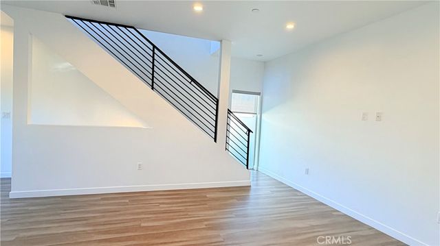 1418 S Cloverdale Avenue, Los Angeles, CA 90019