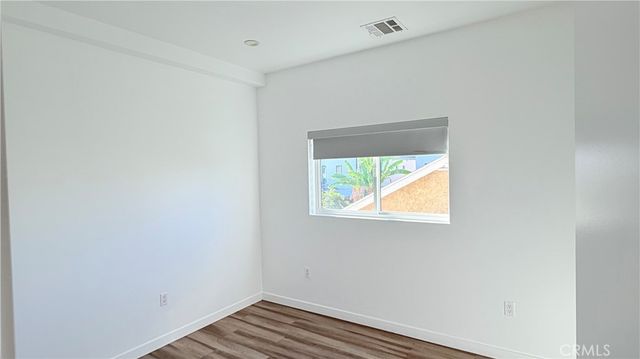 1418 S Cloverdale Avenue, Los Angeles, CA 90019