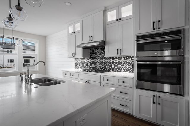 2791 Golden Valley Parkway S, Fargo, ND 58104