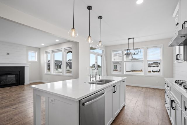 2791 Golden Valley Parkway S, Fargo, ND 58104