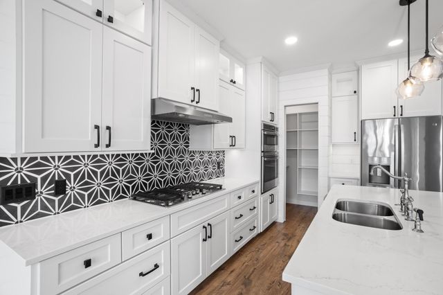 2791 Golden Valley Parkway S, Fargo, ND 58104