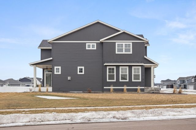 2791 Golden Valley Parkway S, Fargo, ND 58104