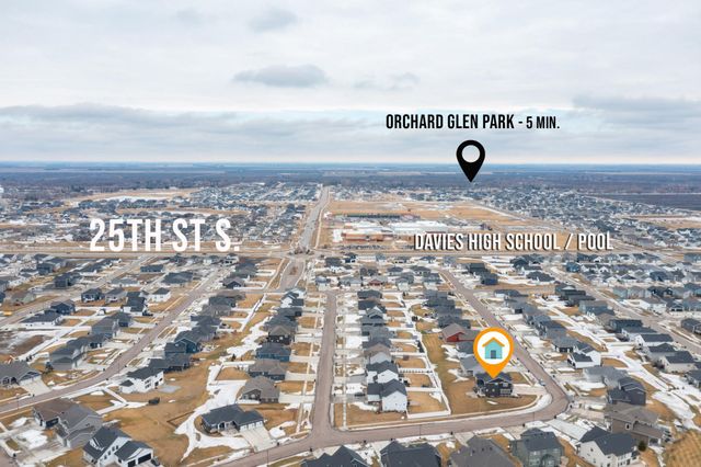 2791 Golden Valley Parkway S, Fargo, ND 58104