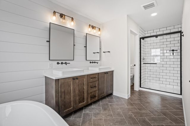 2791 Golden Valley Parkway S, Fargo, ND 58104