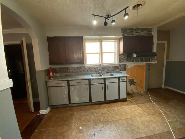 938 INMAN RD, Memphis, TN 38111