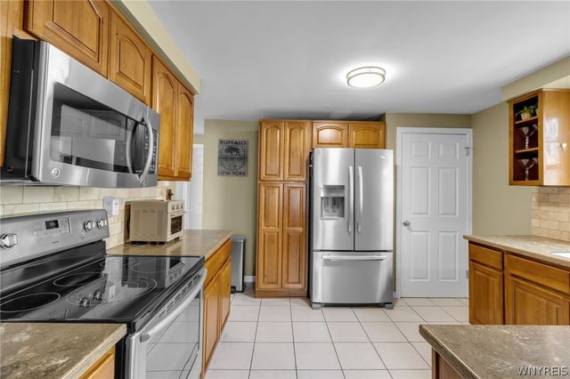 966 Parkhurst Boulevard, Tonawanda, NY 14150