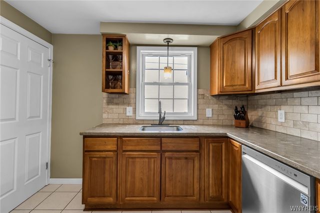 966 Parkhurst Boulevard, Tonawanda, NY 14150