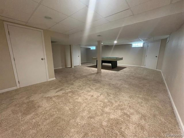 3441 E Maple Avenue, Burton, MI 48529