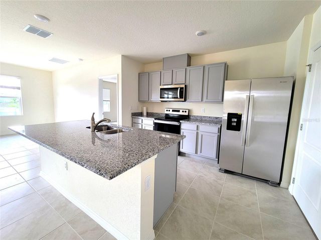 420 NOBLE AVENUE, Davenport, FL 33837