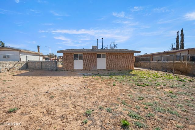 10829 OBSIDIAN Street, El Paso, TX 79924