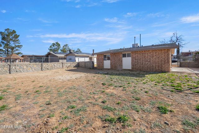 10829 OBSIDIAN Street, El Paso, TX 79924