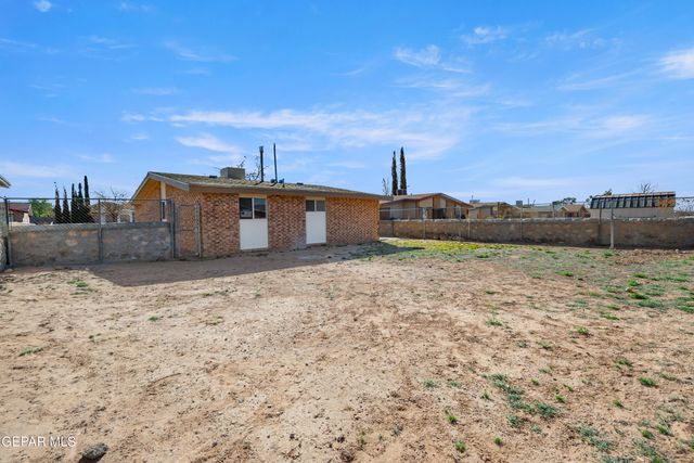 10829 OBSIDIAN Street, El Paso, TX 79924