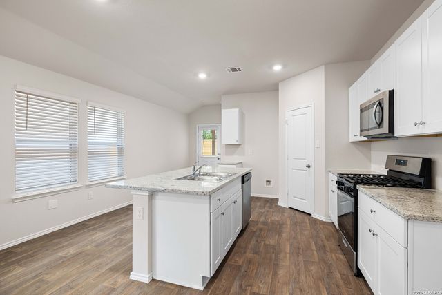 2881 BROGAN CRK, New Braunfels, TX 78130