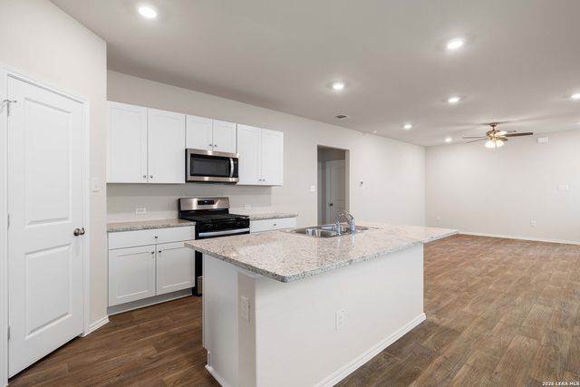2881 BROGAN CRK, New Braunfels, TX 78130