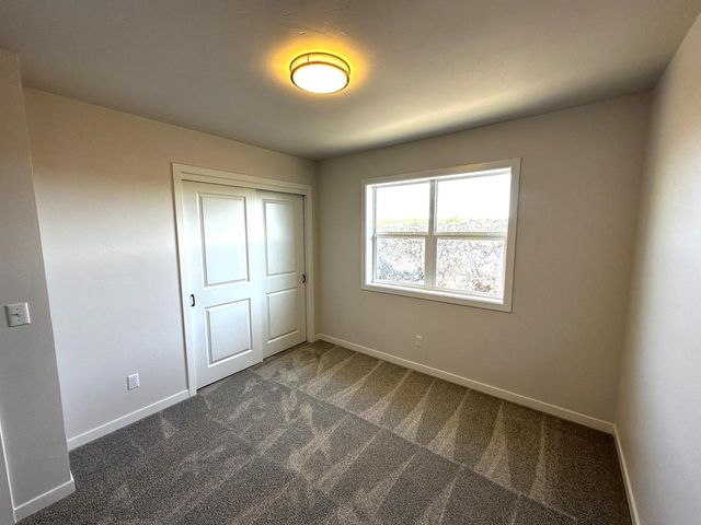947 Sully WAY, Sheboygan Falls, WI 53085
