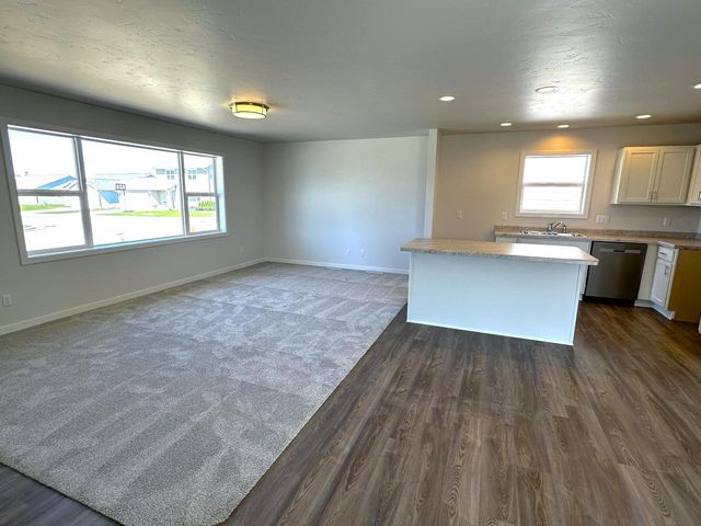 947 Sully WAY, Sheboygan Falls, WI 53085