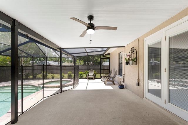 15701 COUNTRY LAKE DRIVE, Tampa, FL 33624