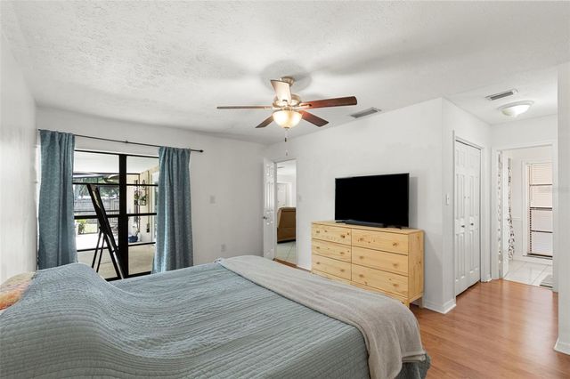 15701 COUNTRY LAKE DRIVE, Tampa, FL 33624