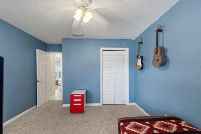 15701 COUNTRY LAKE DRIVE, Tampa, FL 33624
