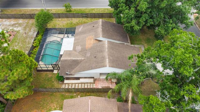15701 COUNTRY LAKE DRIVE, Tampa, FL 33624