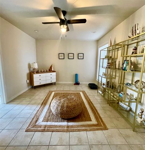 5709 Southern Cross Drive, Rockwall, TX 75032