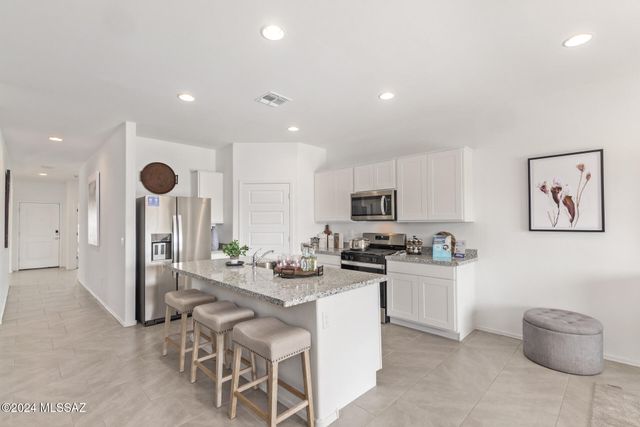 14131 E Canidae Drive, Vail, AZ 85641