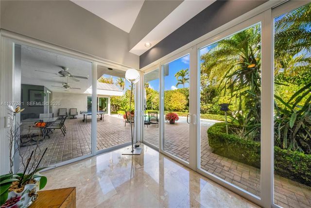 10101 SW 145th St, Miami, FL 33176