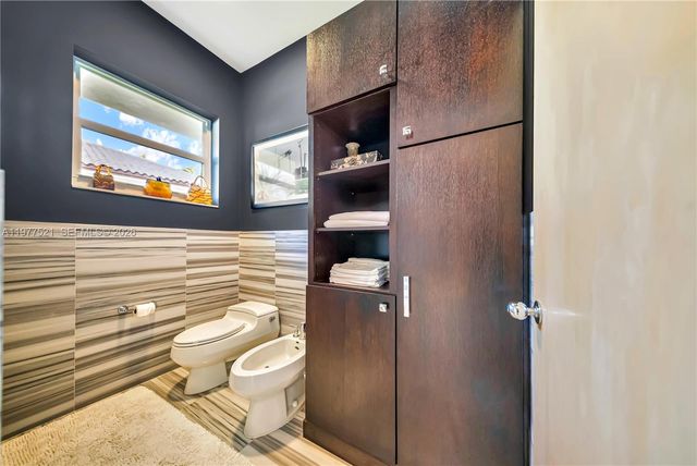 10101 SW 145th St, Miami, FL 33176