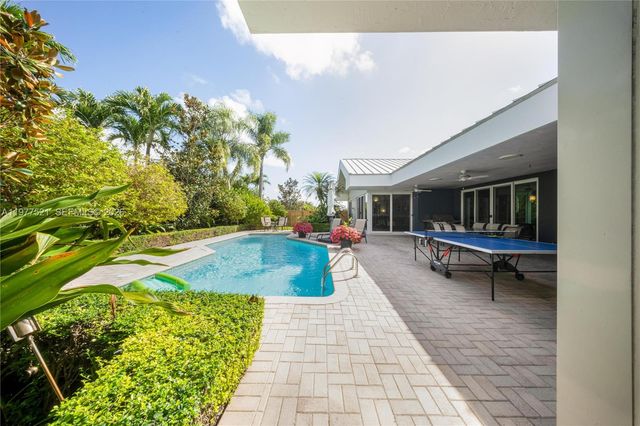 10101 SW 145th St, Miami, FL 33176