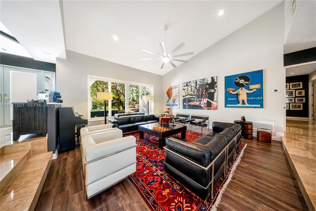 10101 SW 145th St, Miami, FL 33176