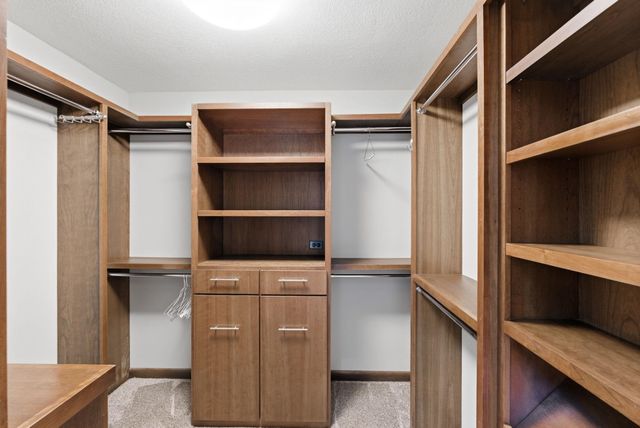 560 N Saint Andrews, Wichita, KS 67230