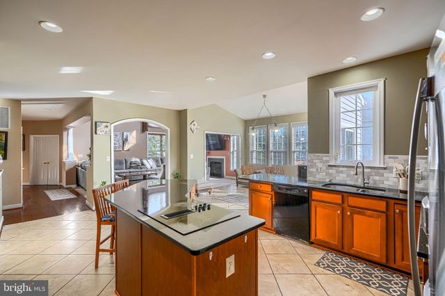 4902 BUCKS SCHOOLHOUSE RD, Rosedale, MD 21237