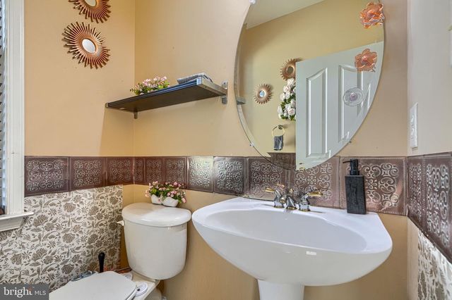 4902 BUCKS SCHOOLHOUSE RD, Rosedale, MD 21237