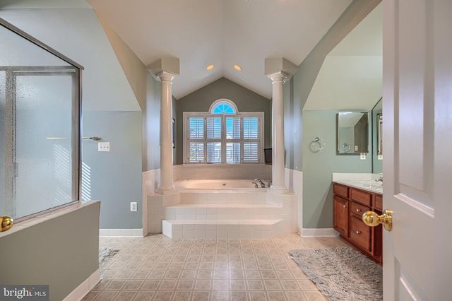 4902 BUCKS SCHOOLHOUSE RD, Rosedale, MD 21237