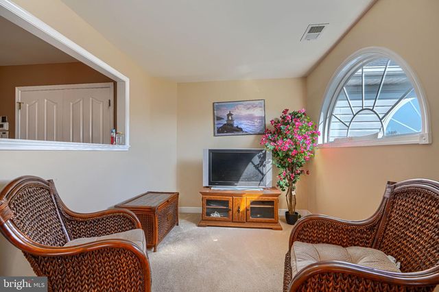 4902 BUCKS SCHOOLHOUSE RD, Rosedale, MD 21237