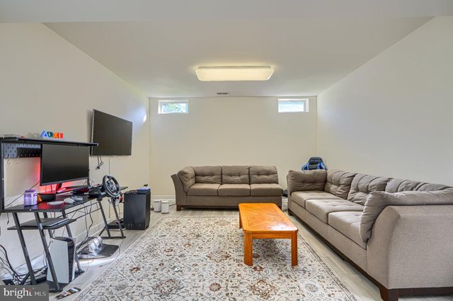 4902 BUCKS SCHOOLHOUSE RD, Rosedale, MD 21237