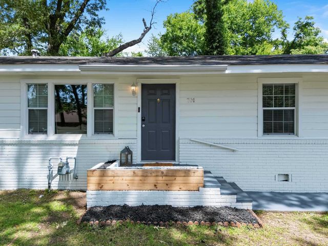 701 Acorn Dr, Longview, TX 75604