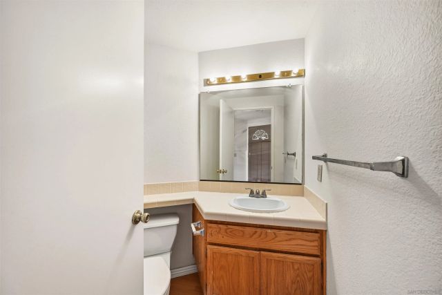 9260 Towne Centre Dr 17, San Diego, CA 92121