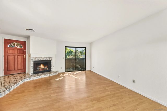 9260 Towne Centre Dr 17, San Diego, CA 92121