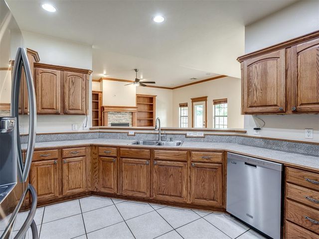 2413 E Karen Terrace, Mustang, OK 73064