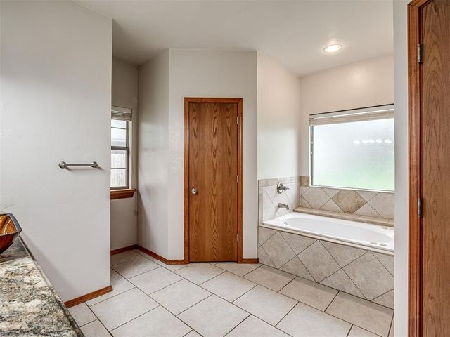 2413 E Karen Terrace, Mustang, OK 73064