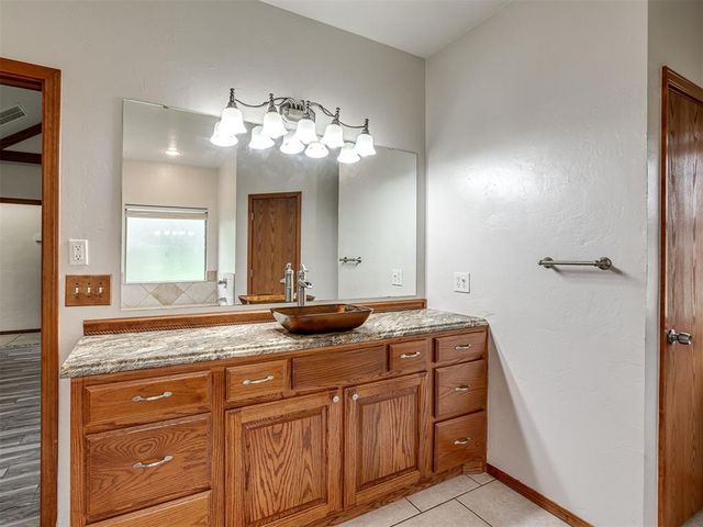 2413 E Karen Terrace, Mustang, OK 73064