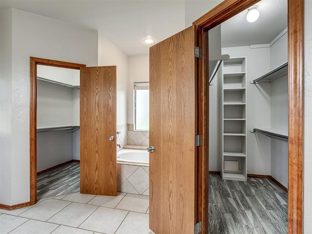 2413 E Karen Terrace, Mustang, OK 73064