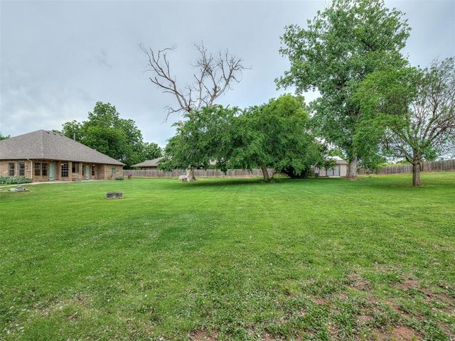 2413 E Karen Terrace, Mustang, OK 73064