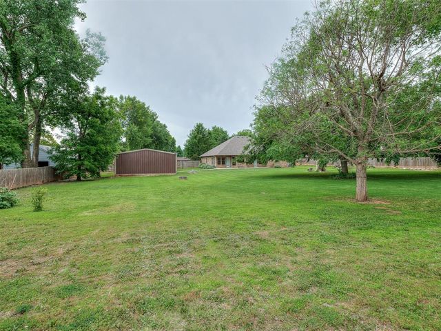 2413 E Karen Terrace, Mustang, OK 73064