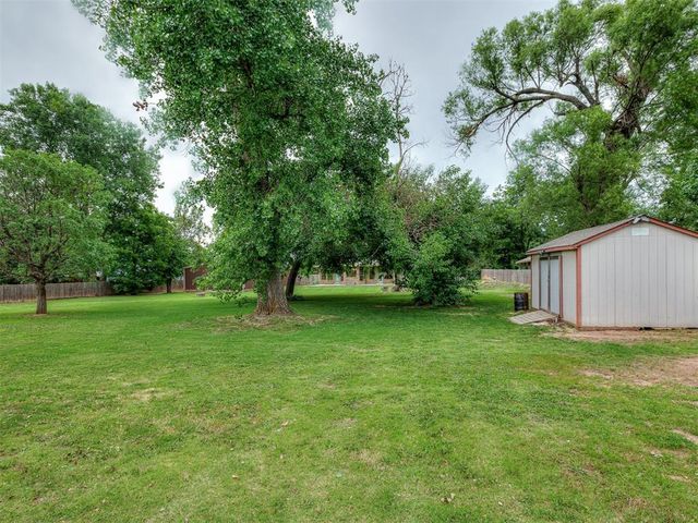 2413 E Karen Terrace, Mustang, OK 73064